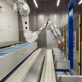 Robotarm og maskineri